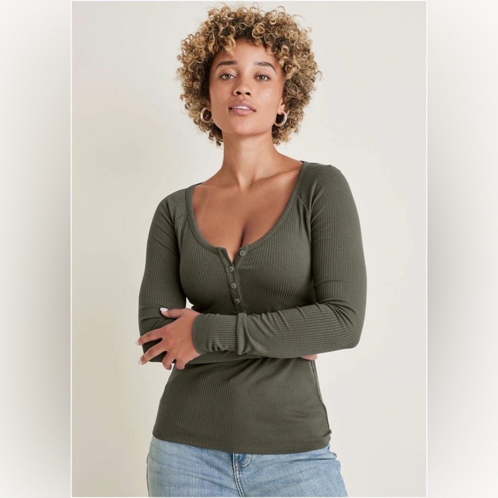 VENUS Olive Long Sleeve Ribbed Top Large NWOT